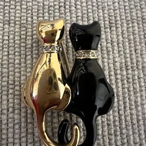 Vintage Cat Pin with Rhinestones Collars